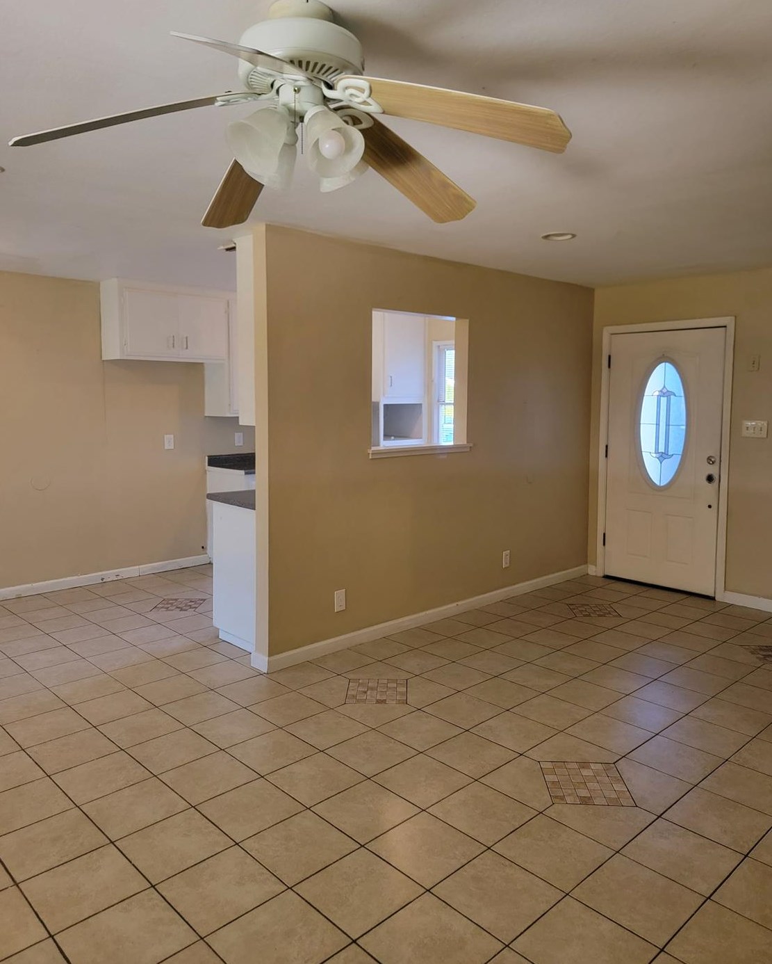 7656 Denise St, Sacramento, CA 95832-1313