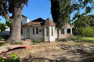 27925 Thornton Rd, Thornton, CA 95686 - Photo 2