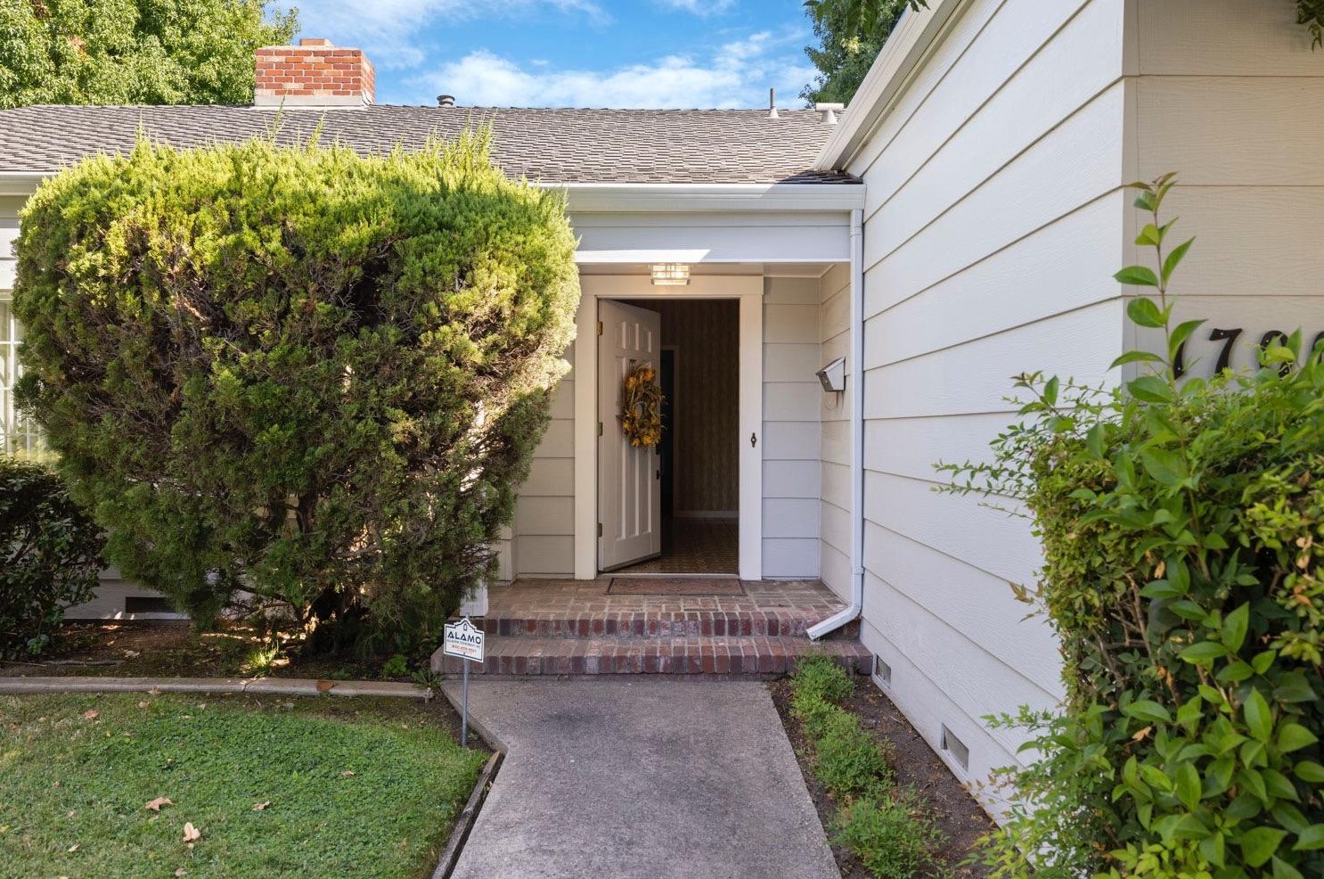 1700 Edgewood Dr, Lodi, CA 95240-0409