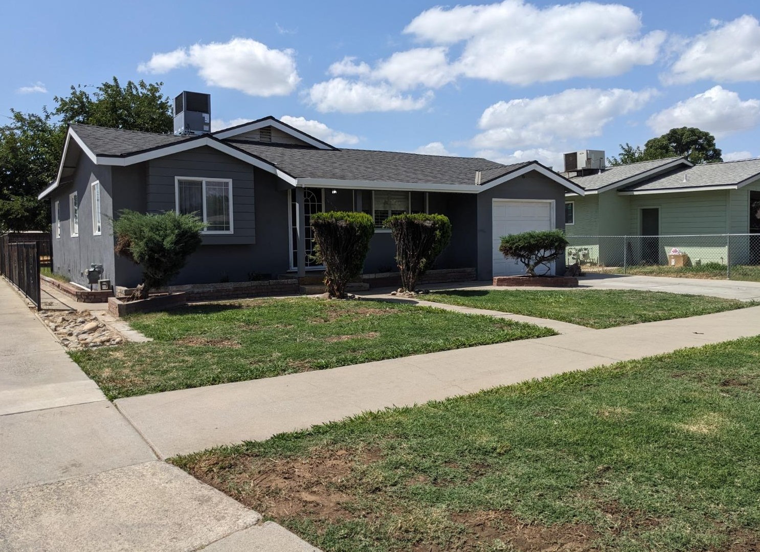 452 W 5th St, Merced, CA 95341