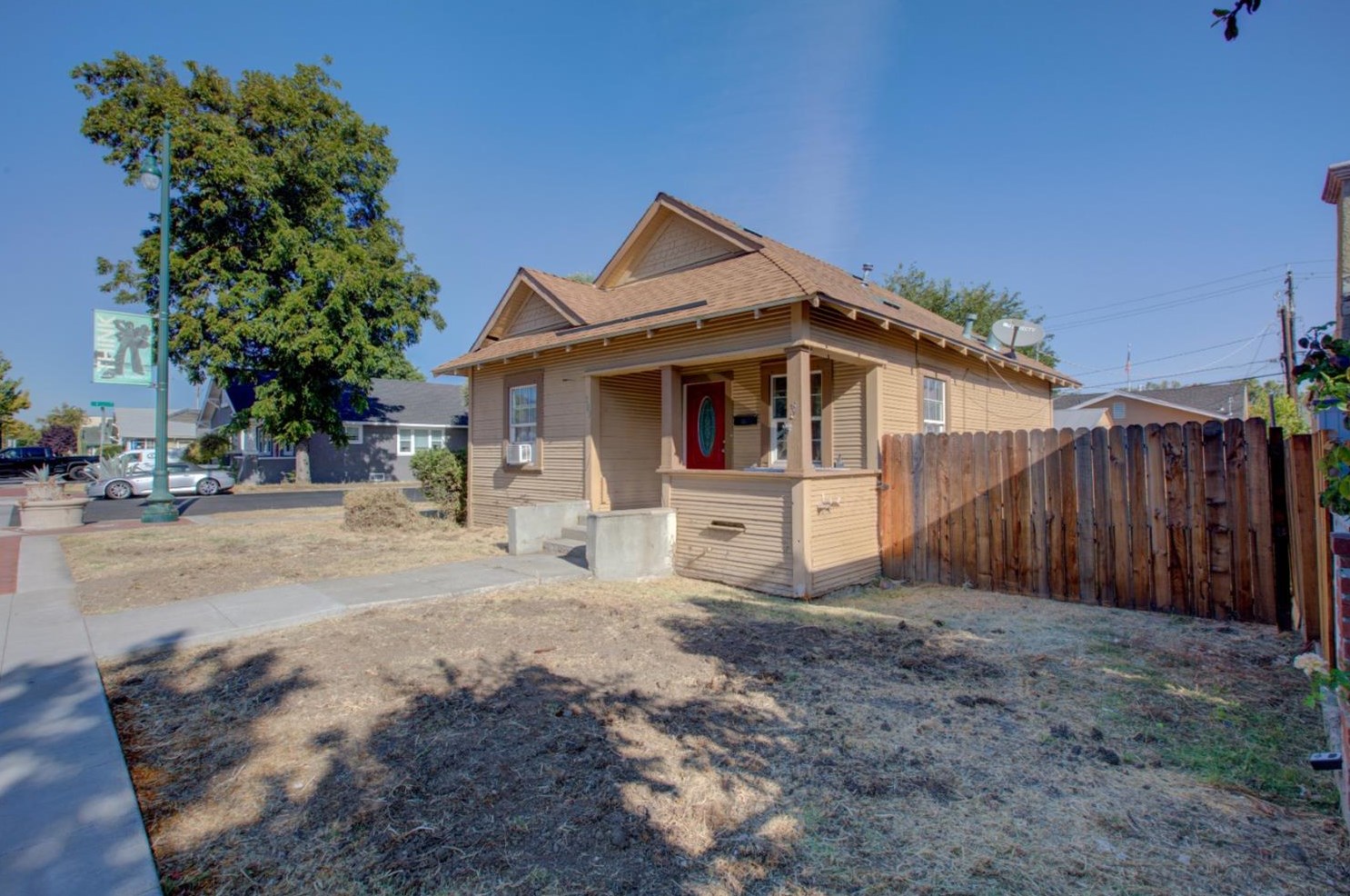 203 E 10th St, Tracy, CA 95376
