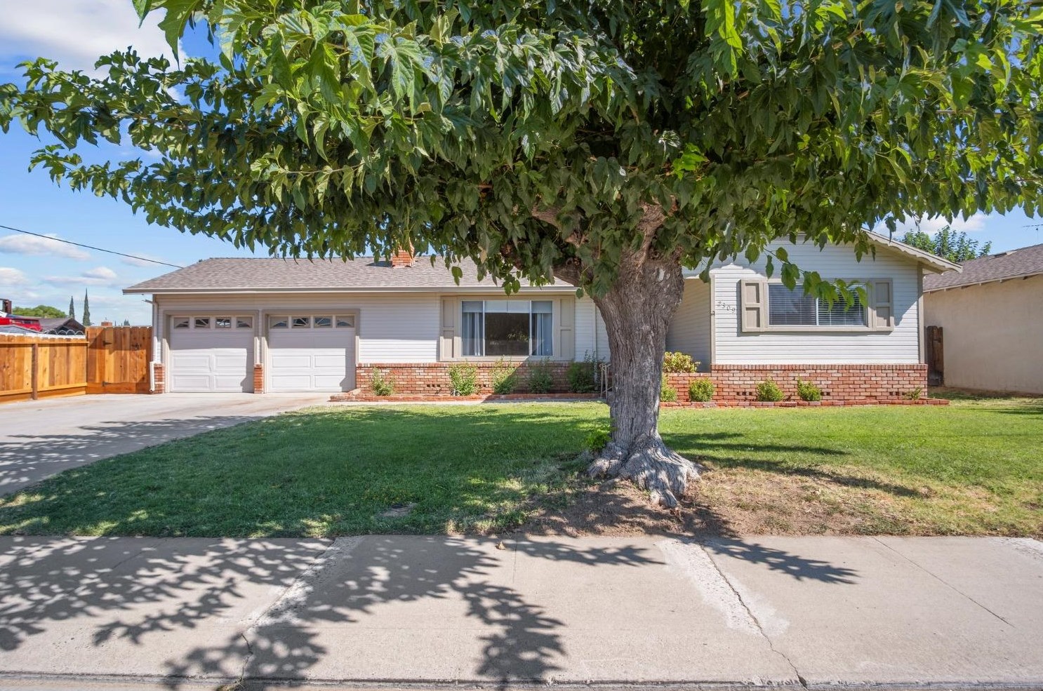 2309 Acorn Ln, Ceres, CA 95307