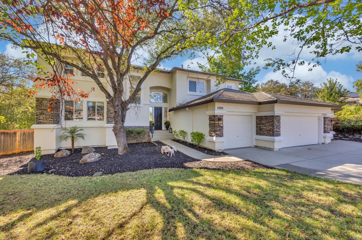 2000 Augustus Pl, Folsom, CA 95762