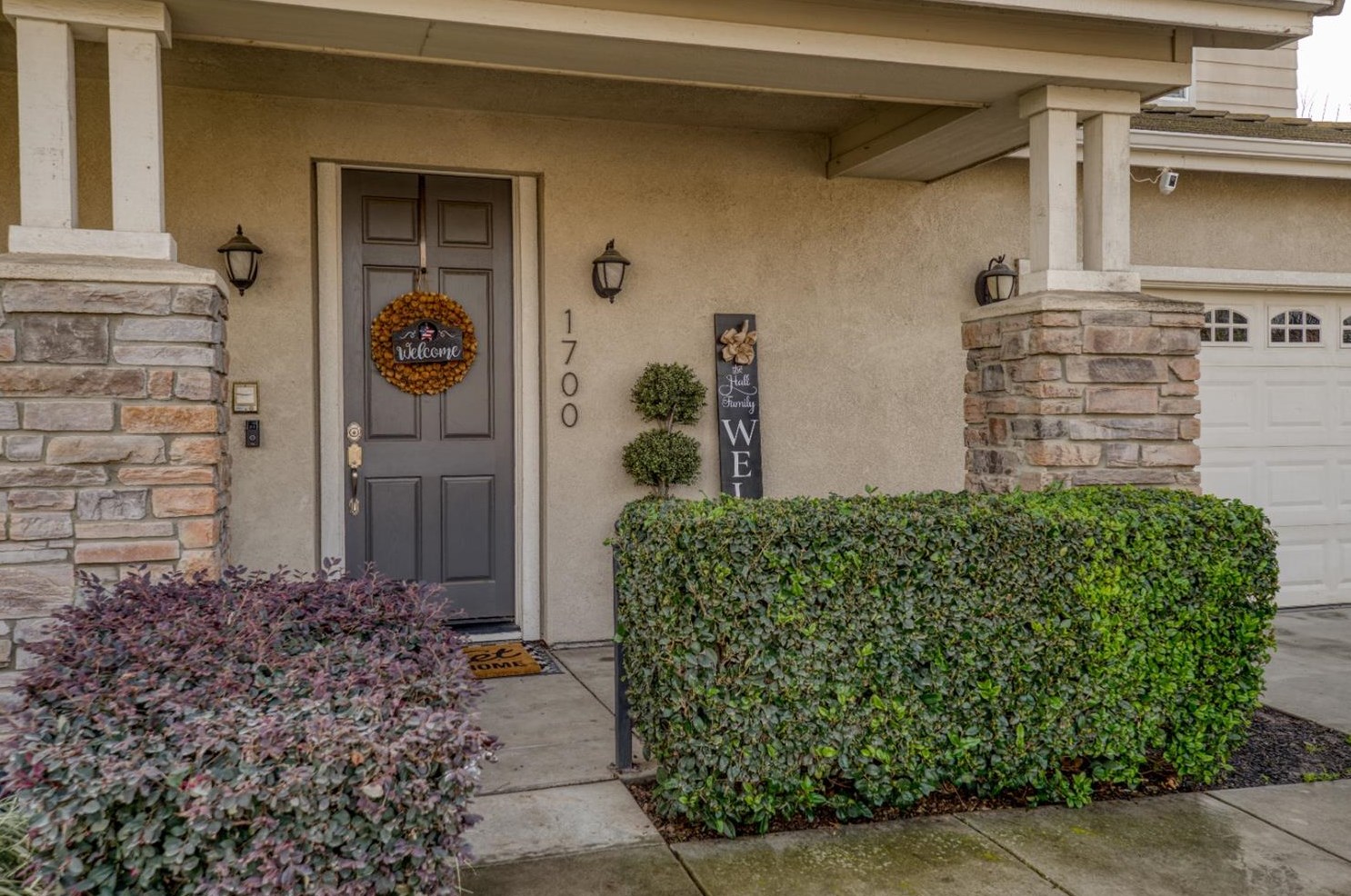 1700 Thomas Ct, Modesto, CA 95355