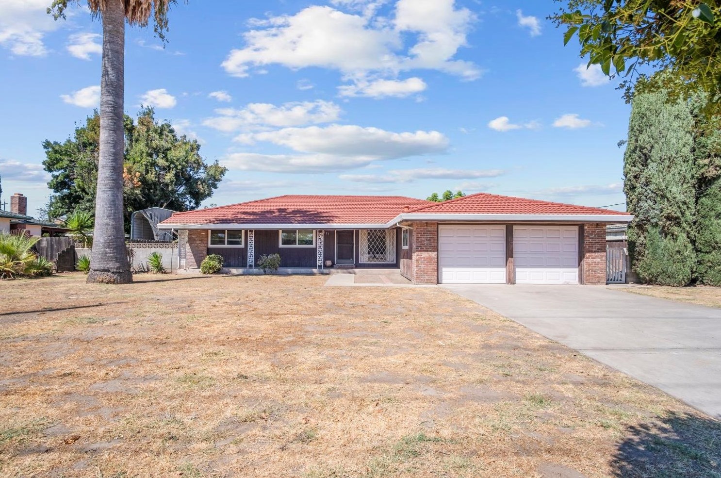 2021 Louise Ave, Manteca, CA 95337-8367