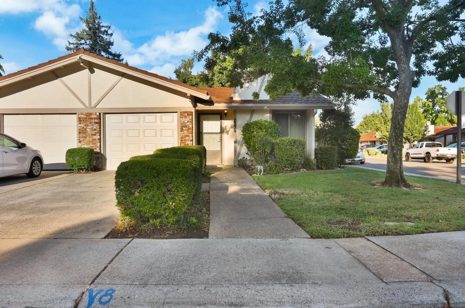 2334 Bridlewood Dr, Rancho Cordova, CA 95670