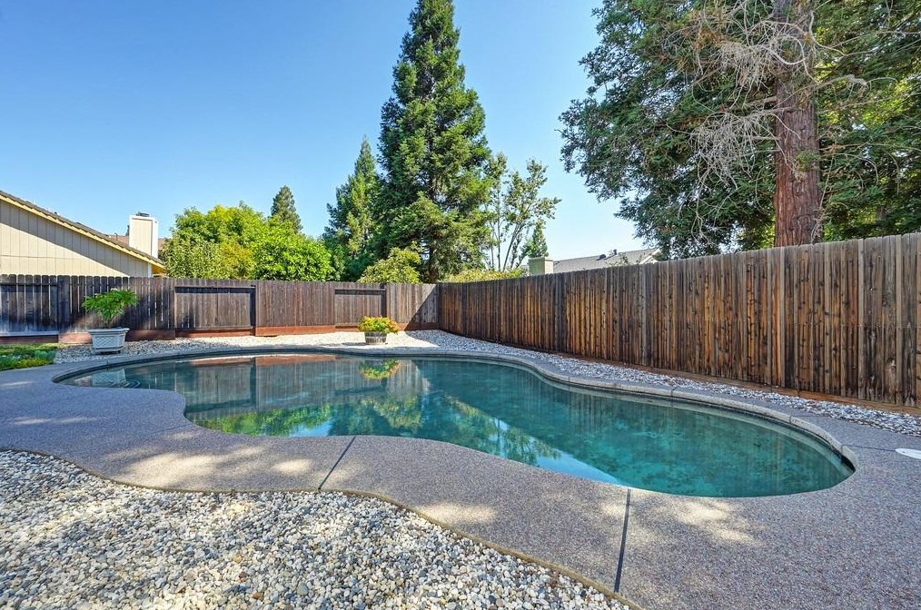139 Winterstein Dr, Folsom, CA 95630