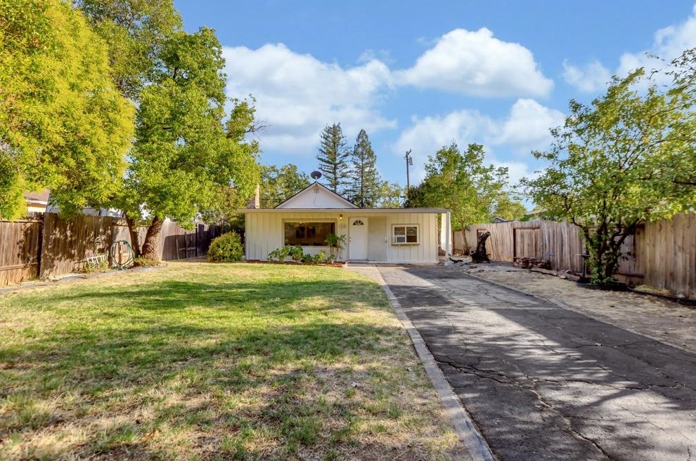 6208 Ross Ave, Carmichael, CA 95608