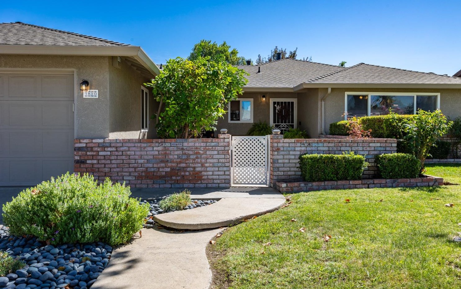 1820 Lobero Ln, Modesto, CA 95355