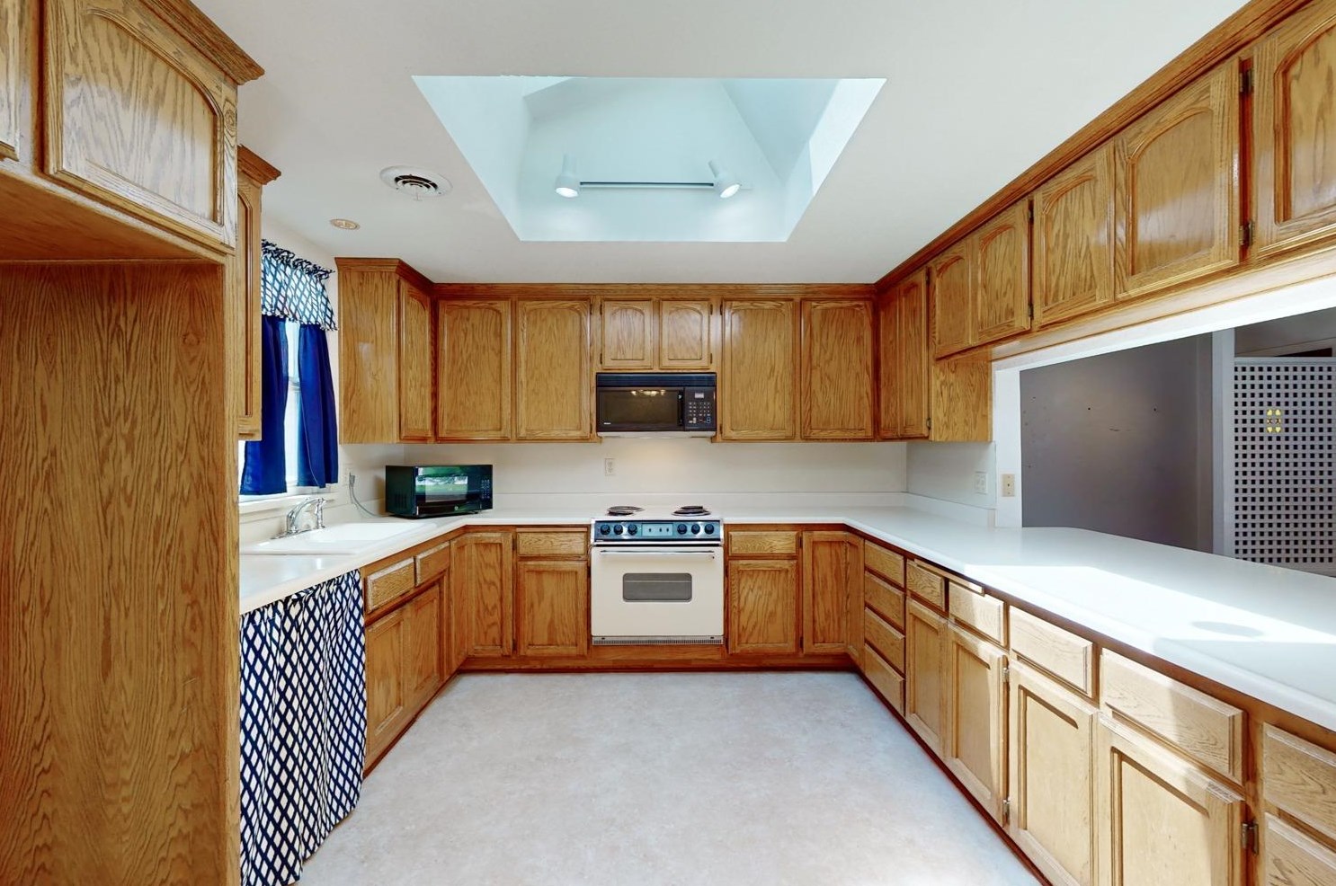 3950 Bradley Ave, Yuba City, CA 95993