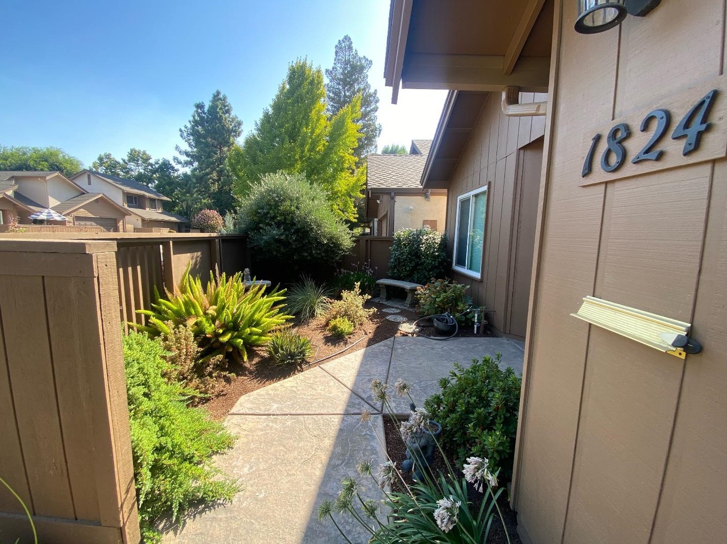 1824 Oak Leaf Dr, Modesto, CA 95354