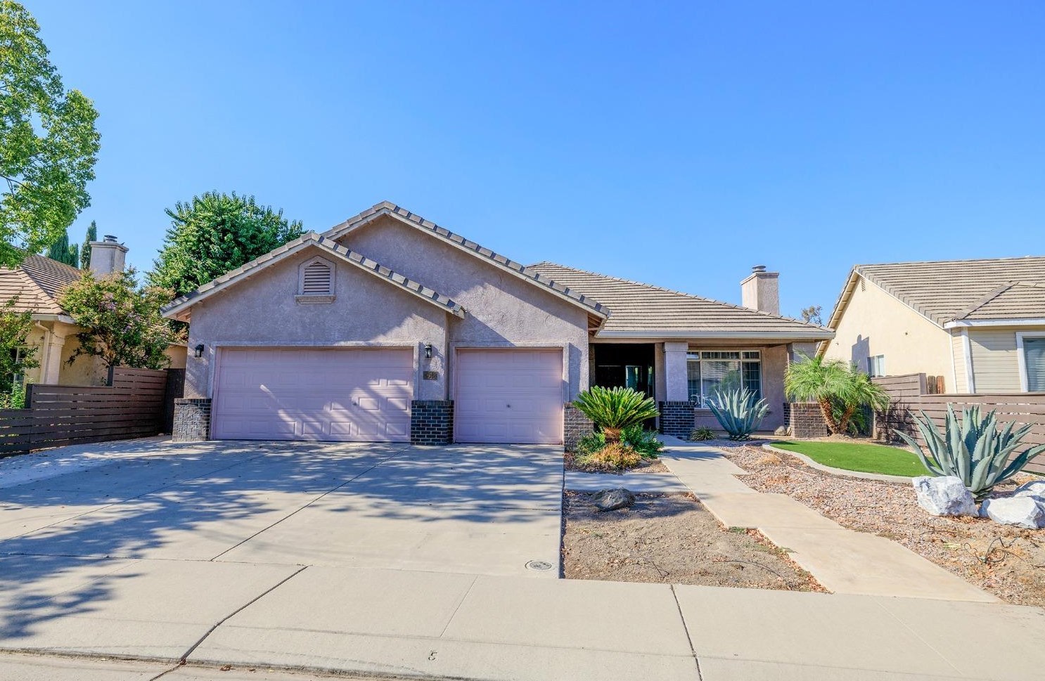 5048 Treetop Dr, Salida, CA 95368