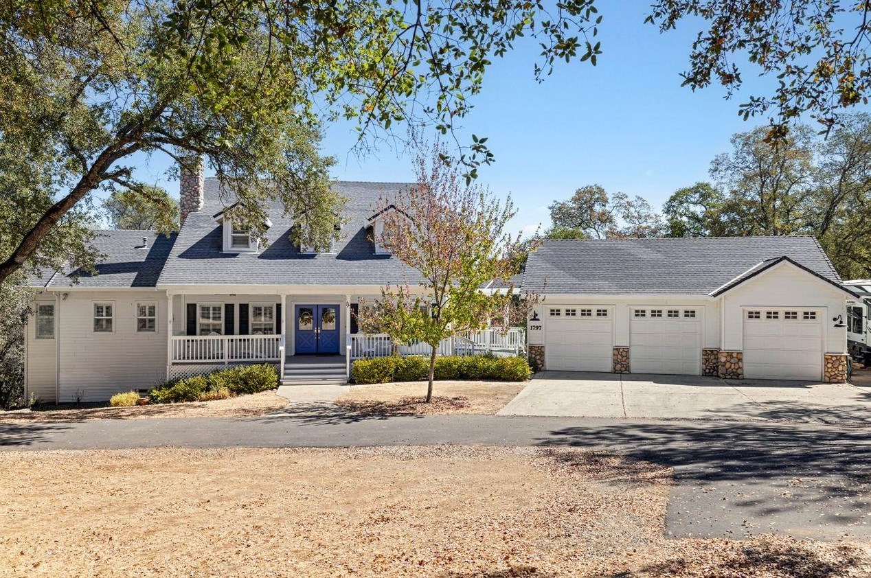 1797 Dormity Rd, Rescue, CA 95672