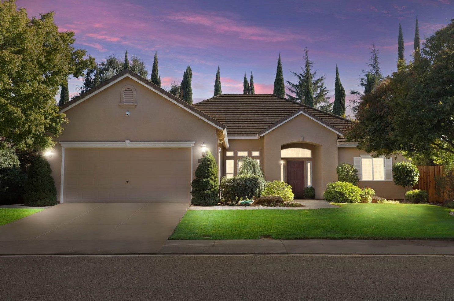 18524 Laurin Dr, Linden, CA 95236
