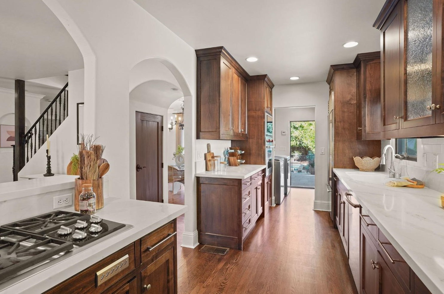 700 34th St, Sacramento CA  95816-3822 exterior