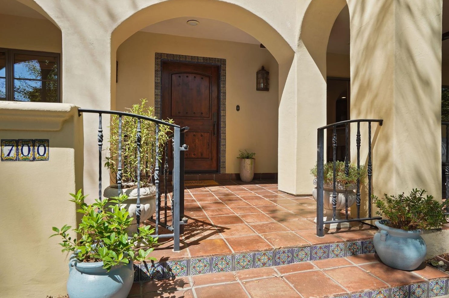 700 34th St, Sacramento CA  95816-3822 exterior