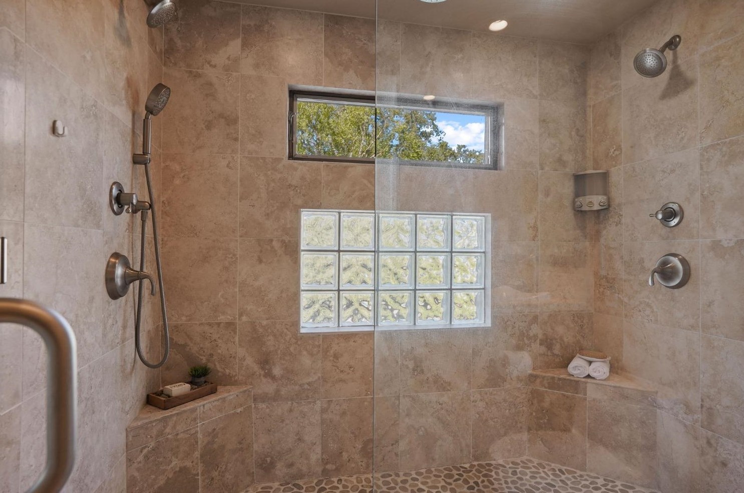 700 34th St, Sacramento CA  95816-3822 exterior