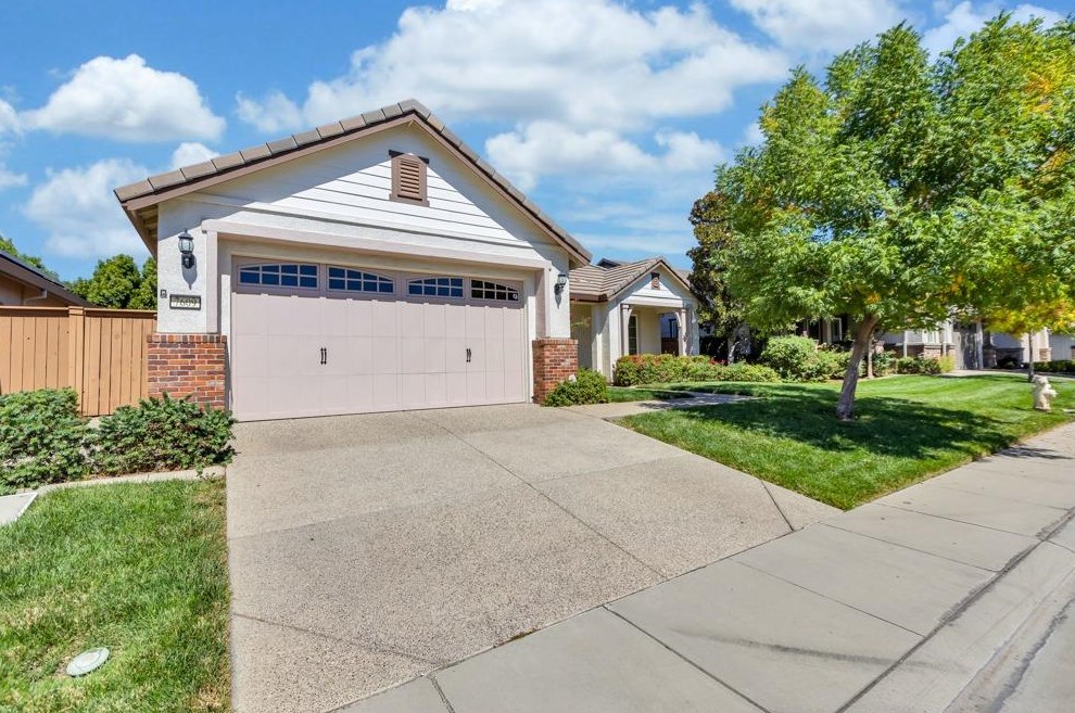 7609 Chatsworth Cir, Elk Grove, CA 95757