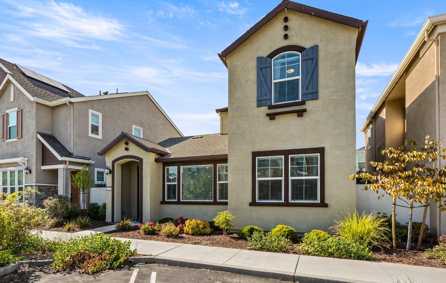 1588 Parkside Way, Roseville, CA 95747-7103