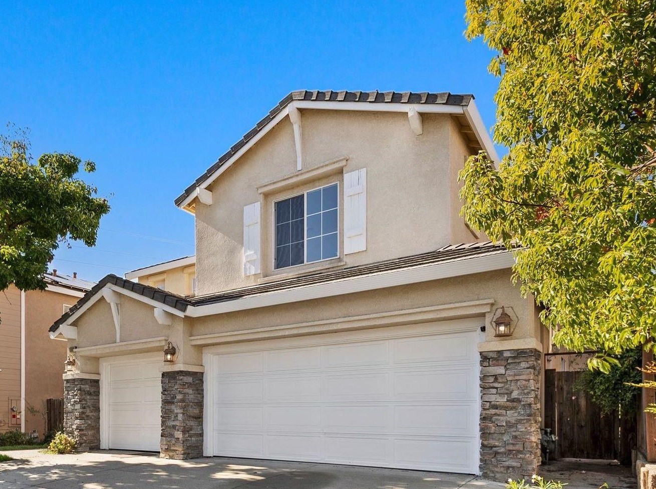 3890 Boulder Canyon Dr, Hayward, CA 94552