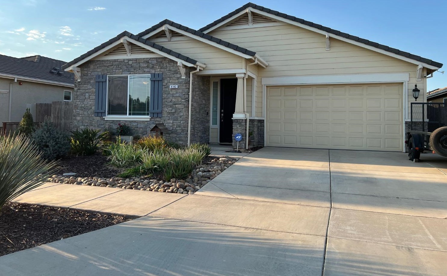 4142 Santa Fe St, Riverbank, CA 95367