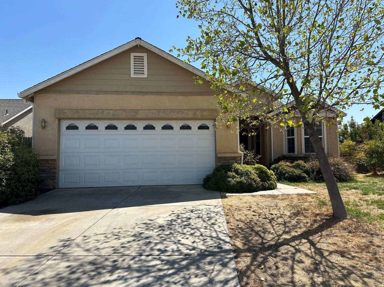 1552 Sanarita Way, Madera, CA 93638