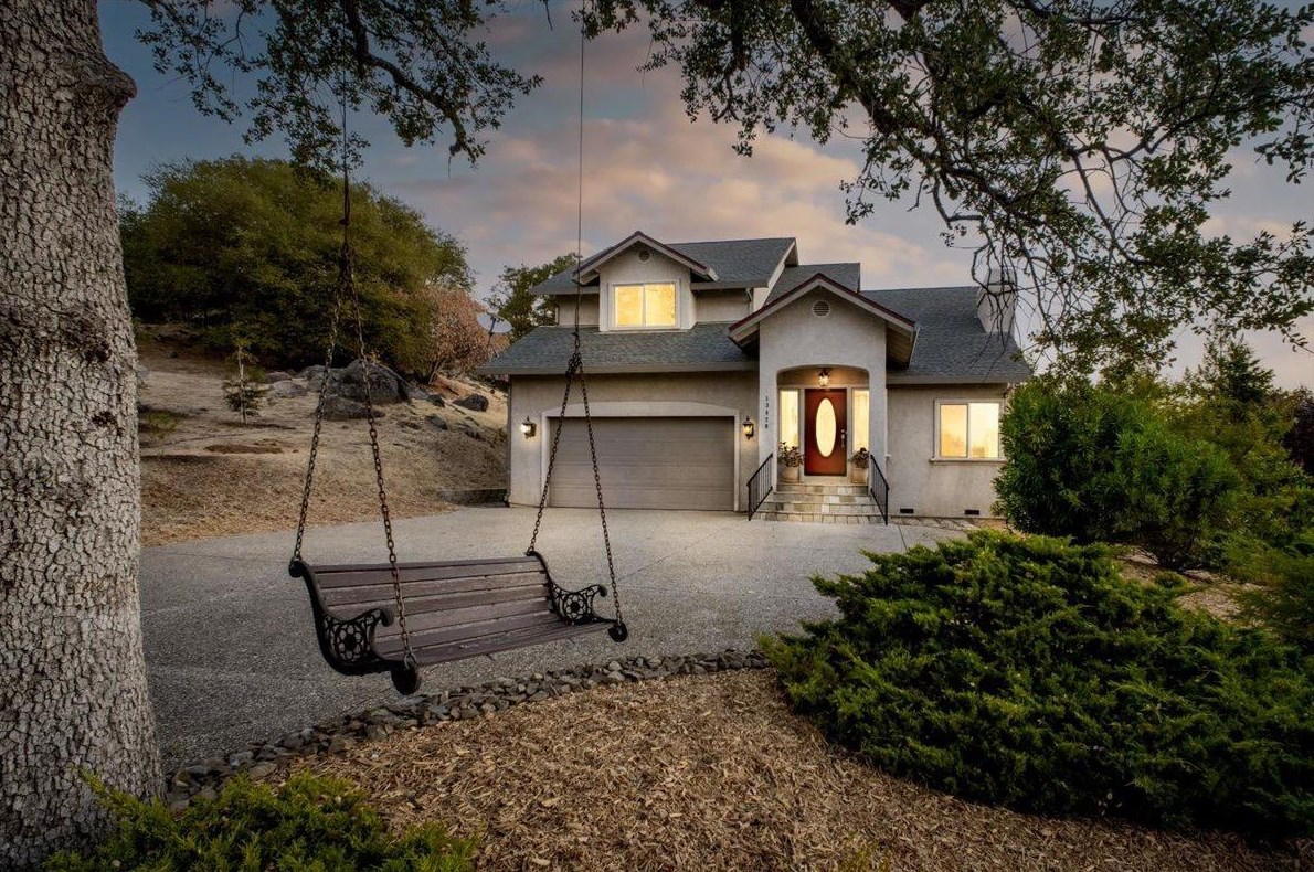 13478 Gold Country Dr, Lake Wildwood, CA 95946