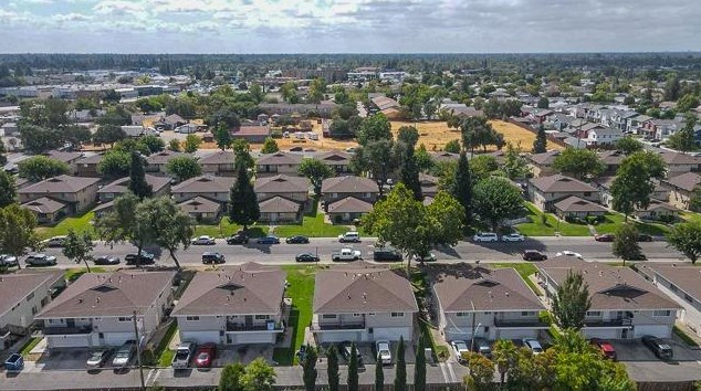 4601 Greenholme Dr, Sacramento CA  95842-3401 exterior