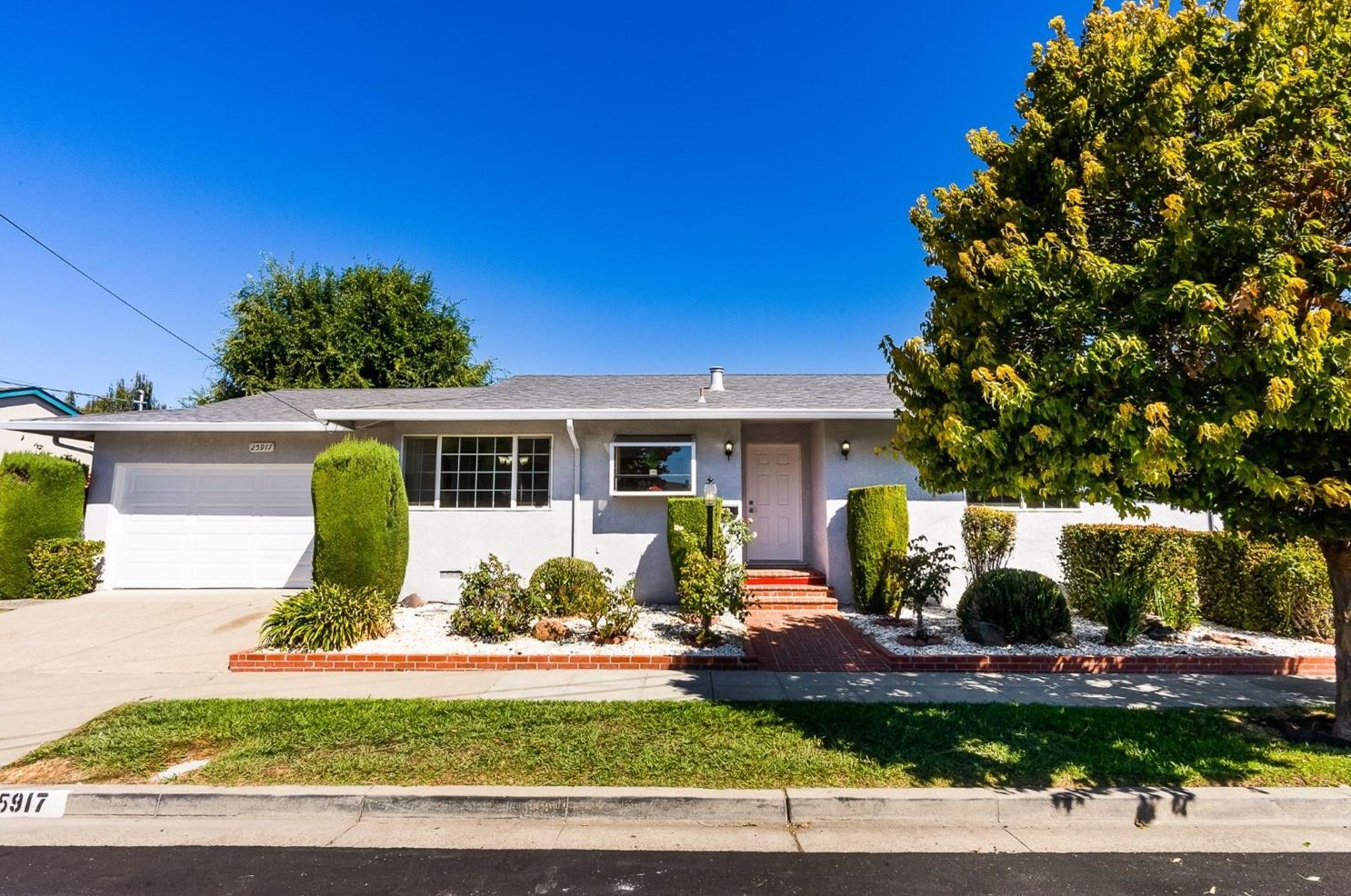 25917 Madeline Ln, Hayward, CA 94545