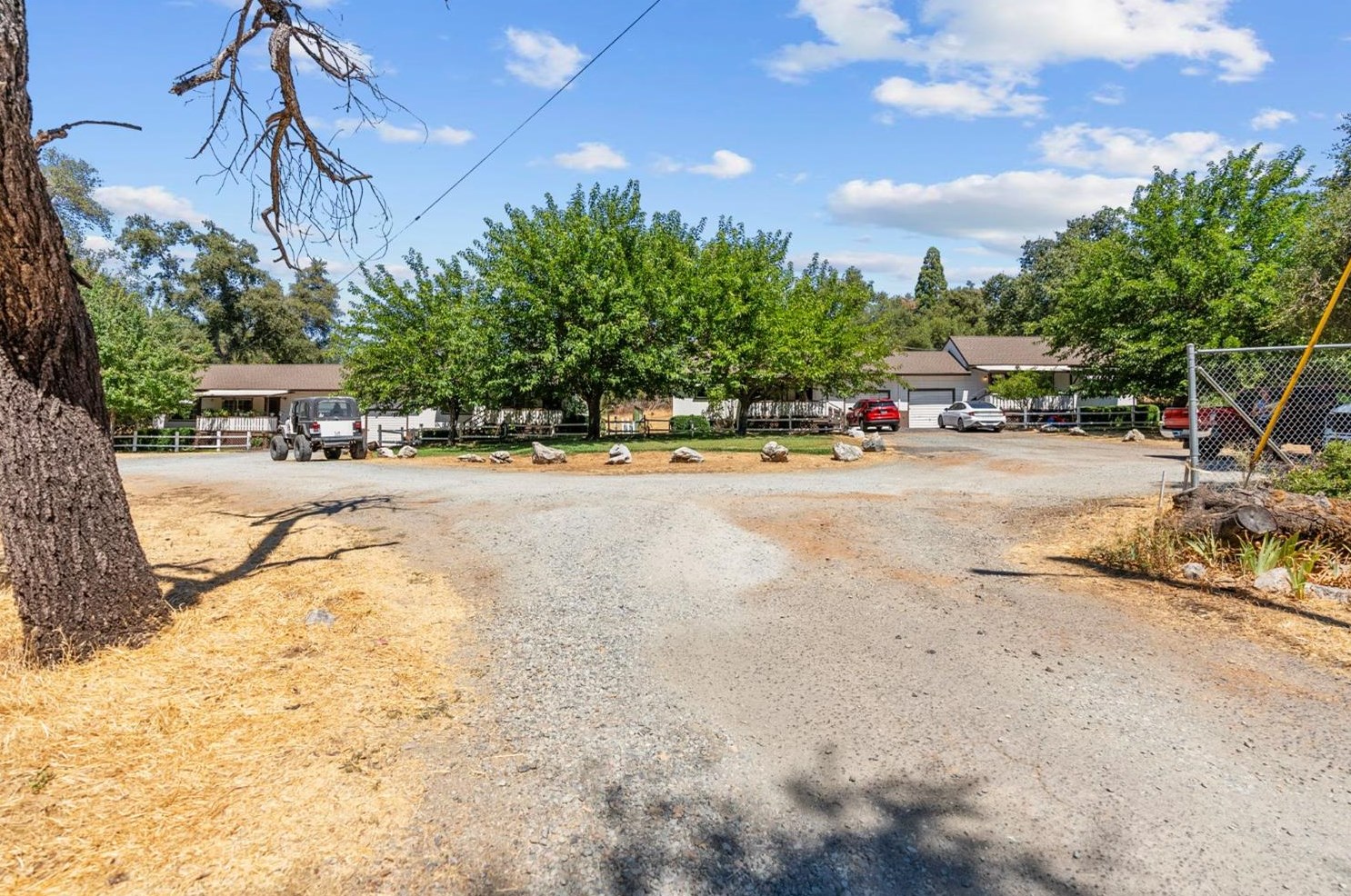 22960 Hudson Rd, Columbia, CA 95310