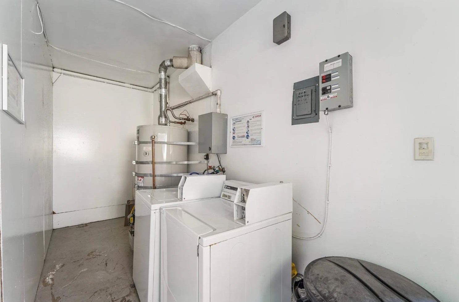 3571 66 Ave, Oakland CA  94605-2150 exterior