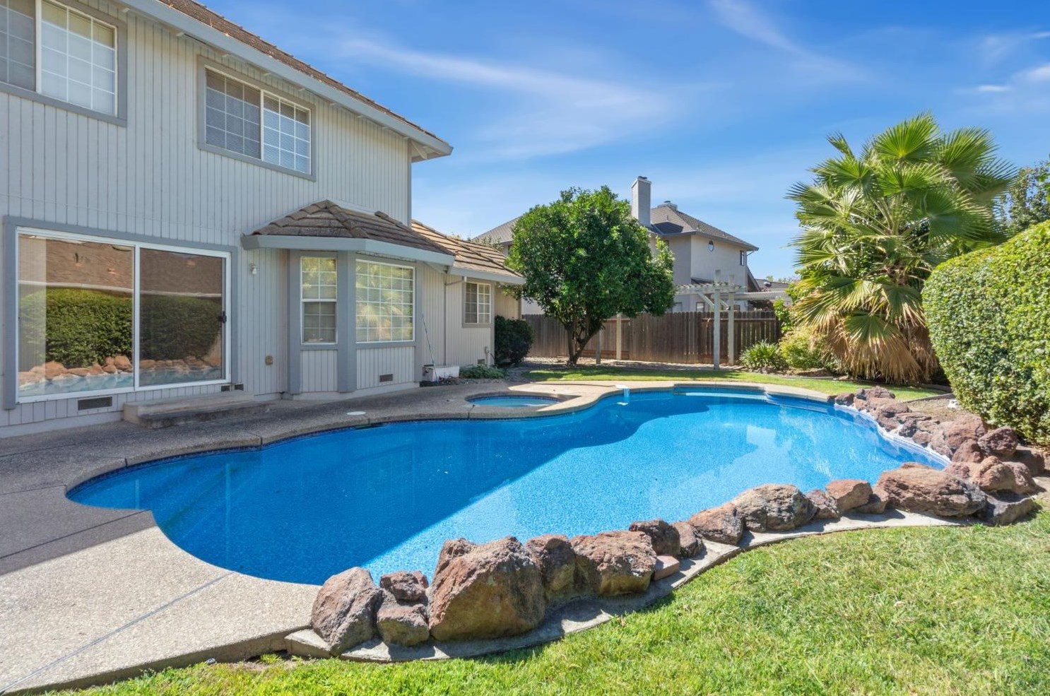 8617 Allister Way, Elk Grove, CA 95624