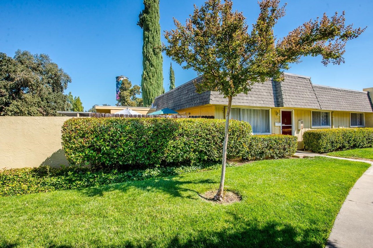 740 Lincoln Ave, Woodland, CA 95695-3648