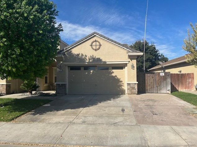 643 Orestimba Peak Dr, Newman CA  95360-9515 exterior