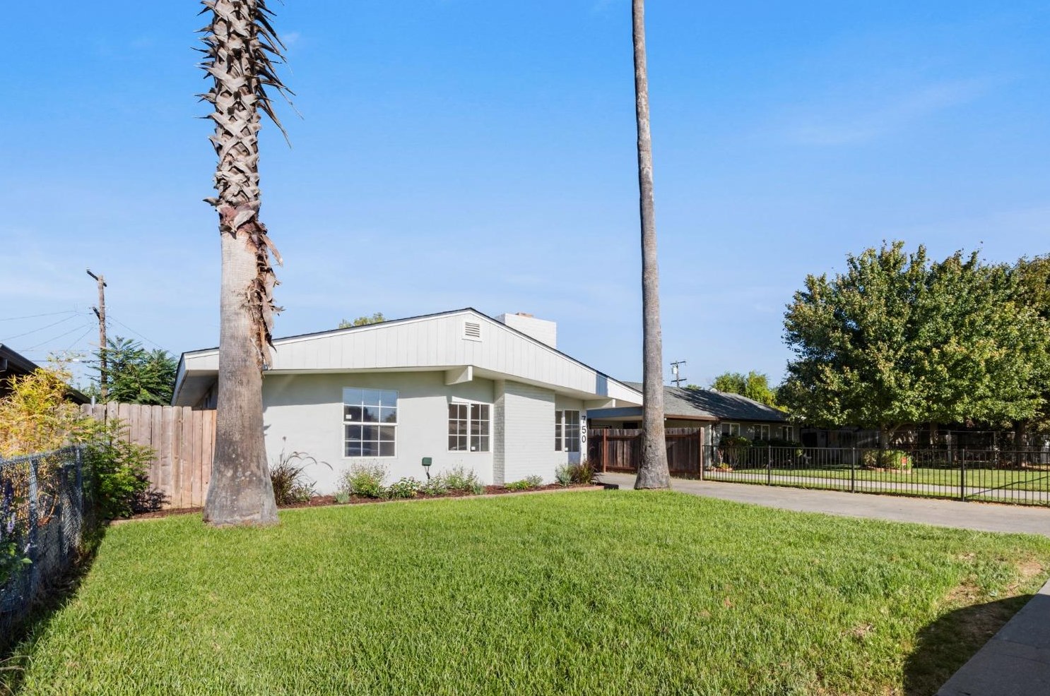 750 Douglas St, West Sacramento, CA 95605-2421