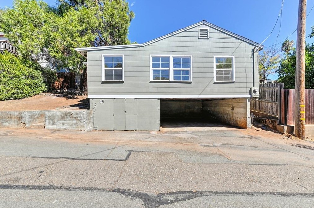 469 Threlkel St, Newcastle, CA 95658