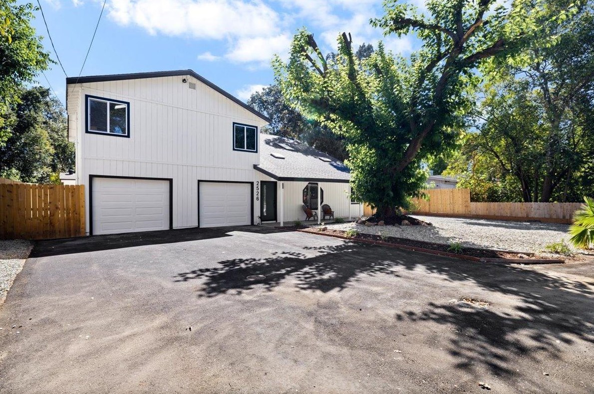 2526 Gunn Rd, Carmichael, CA 95608