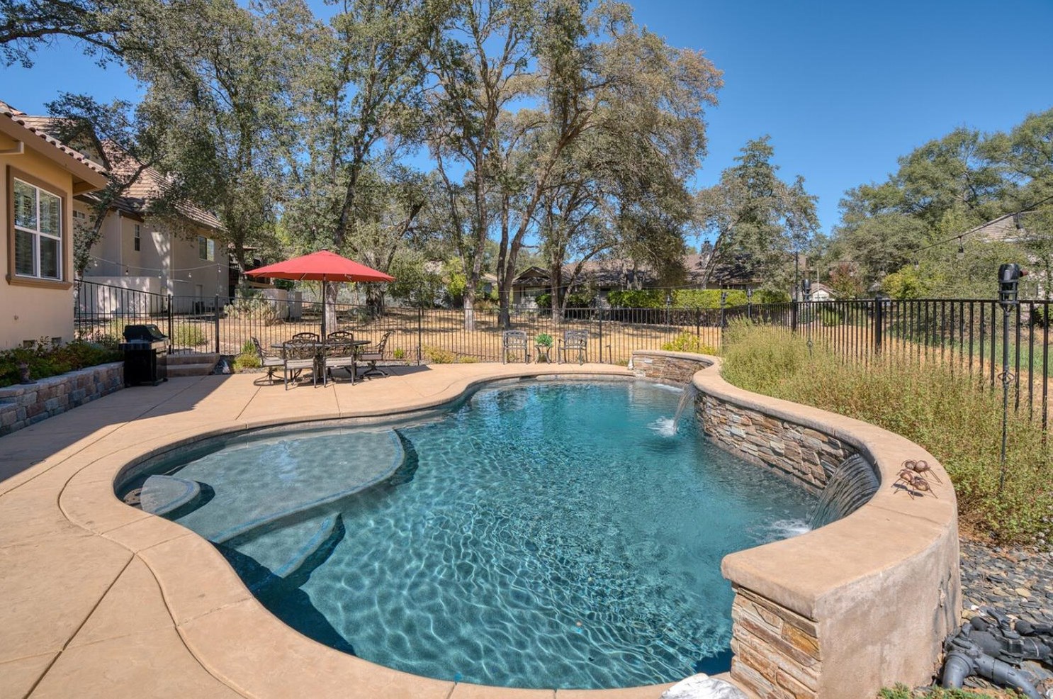 6523 Via Sereno, Rancho Murieta, CA 95683