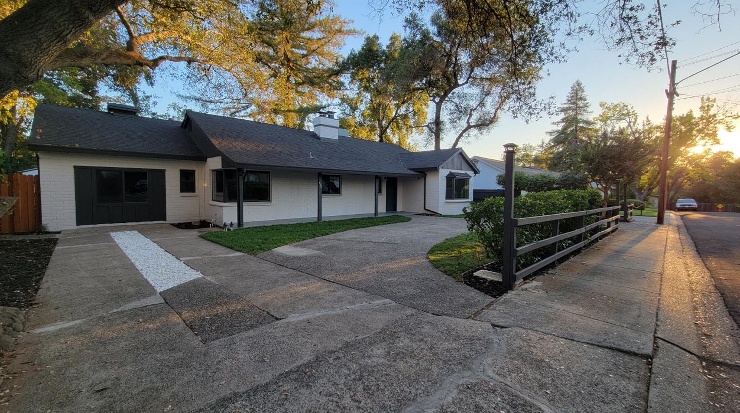 708 Hillcrest Ave, Roseville, CA 95678-4009