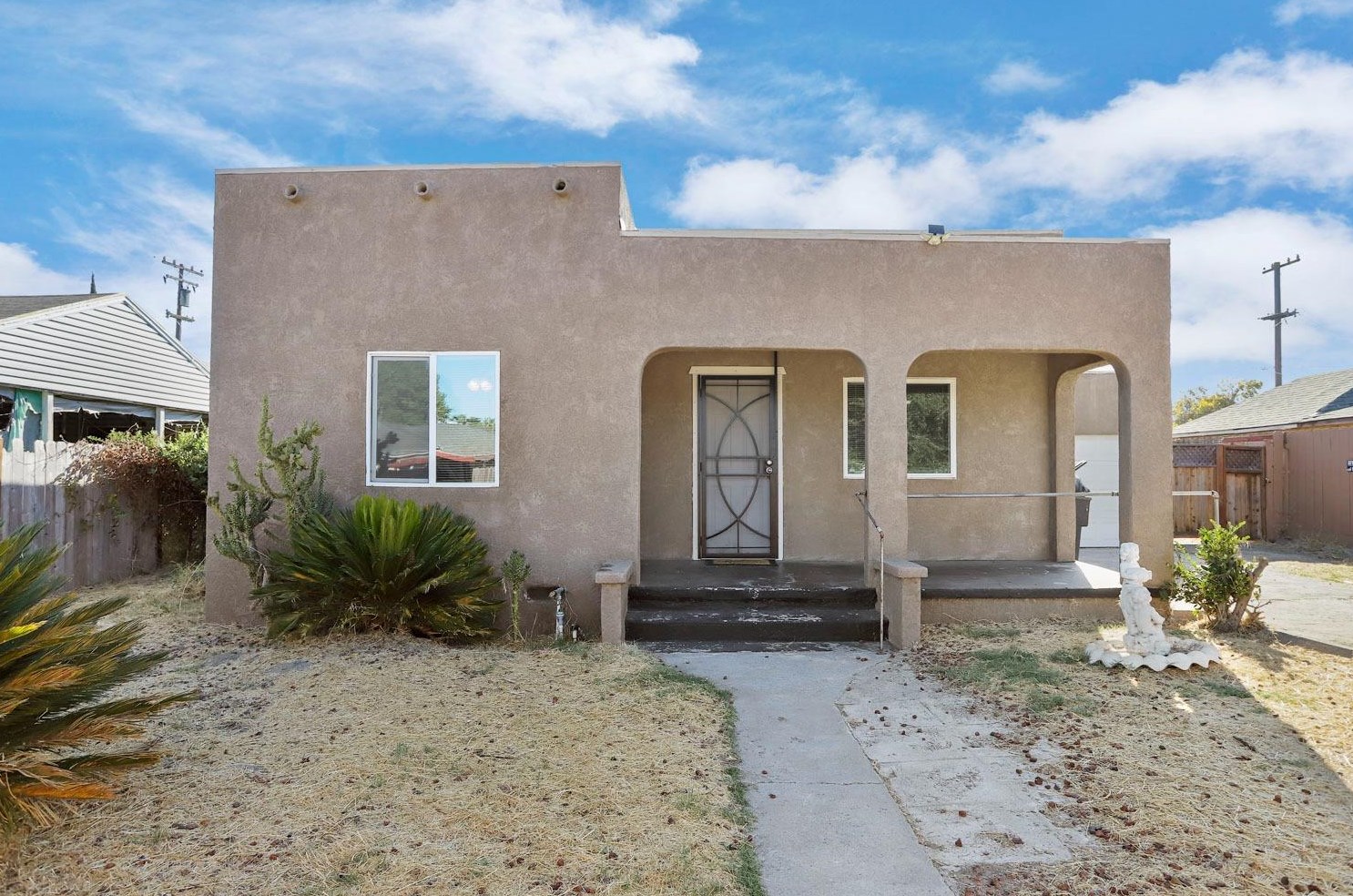 1558 Swalls Ln, Modesto, CA 95358