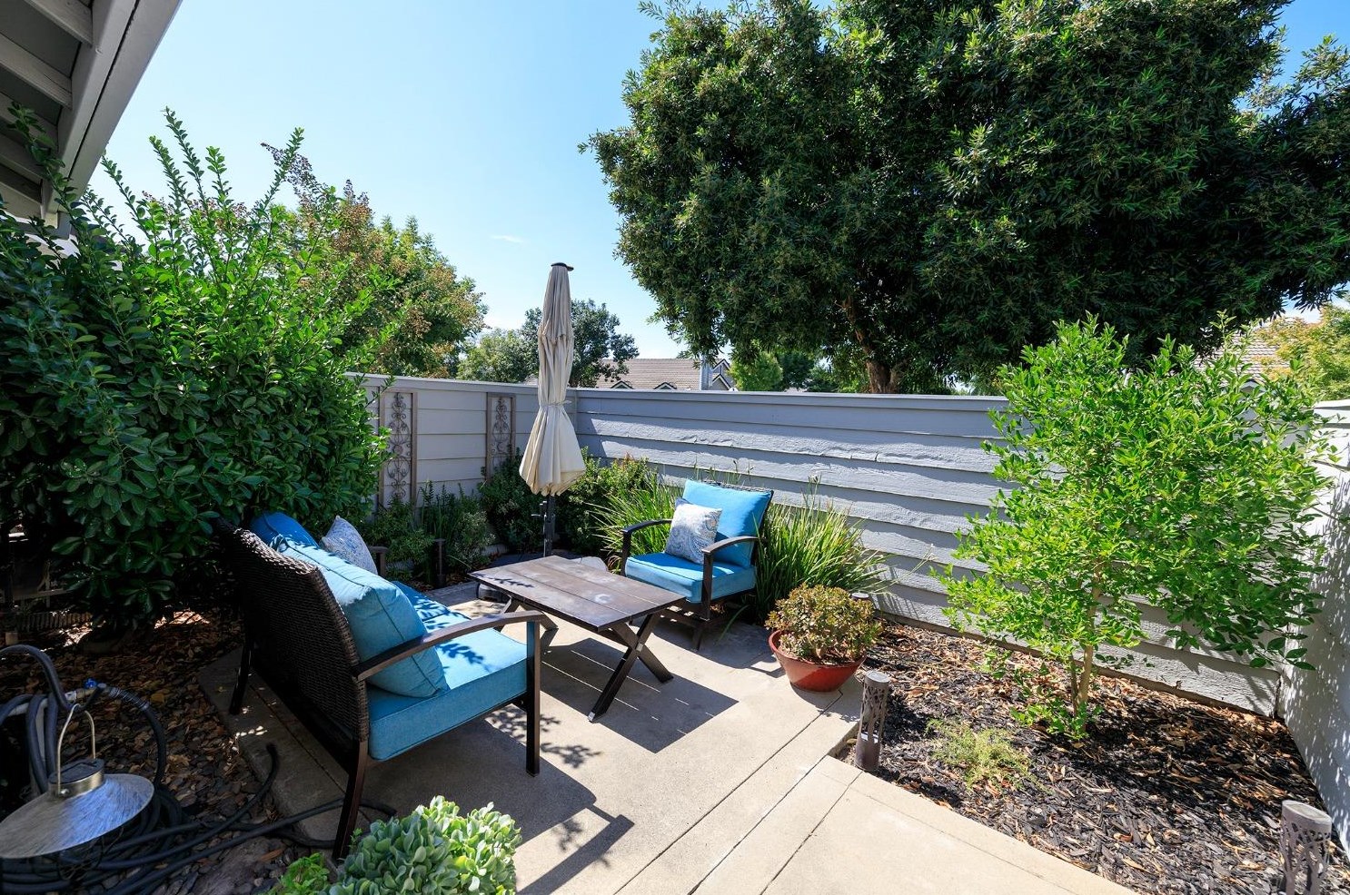 3700 Regency Park Dr, Modesto, CA 95356
