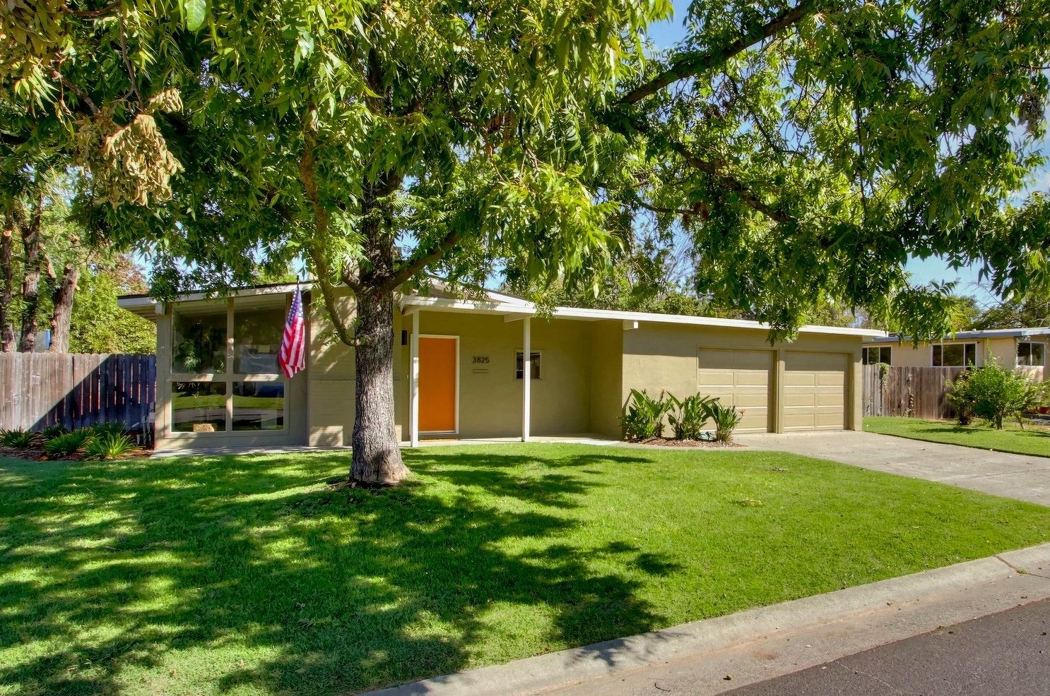 3825 Sunnyvale Ave, Sacramento, CA 95821-2736