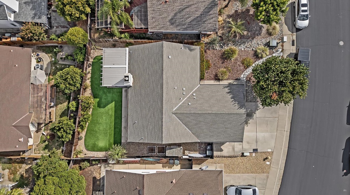 1612 Revere Dr, Roseville CA 95747-7421 exterior