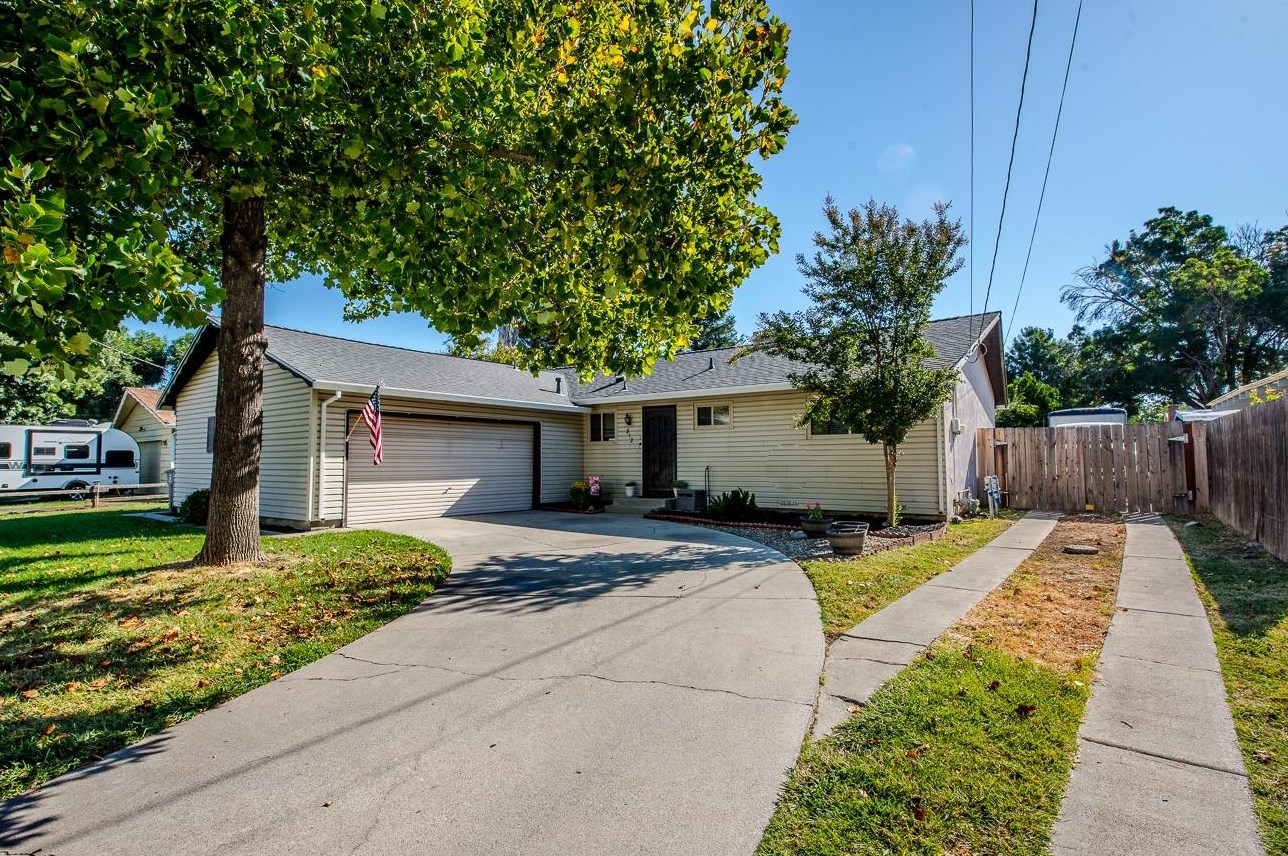 812 Meadow Ave, Yuba City, CA 95991