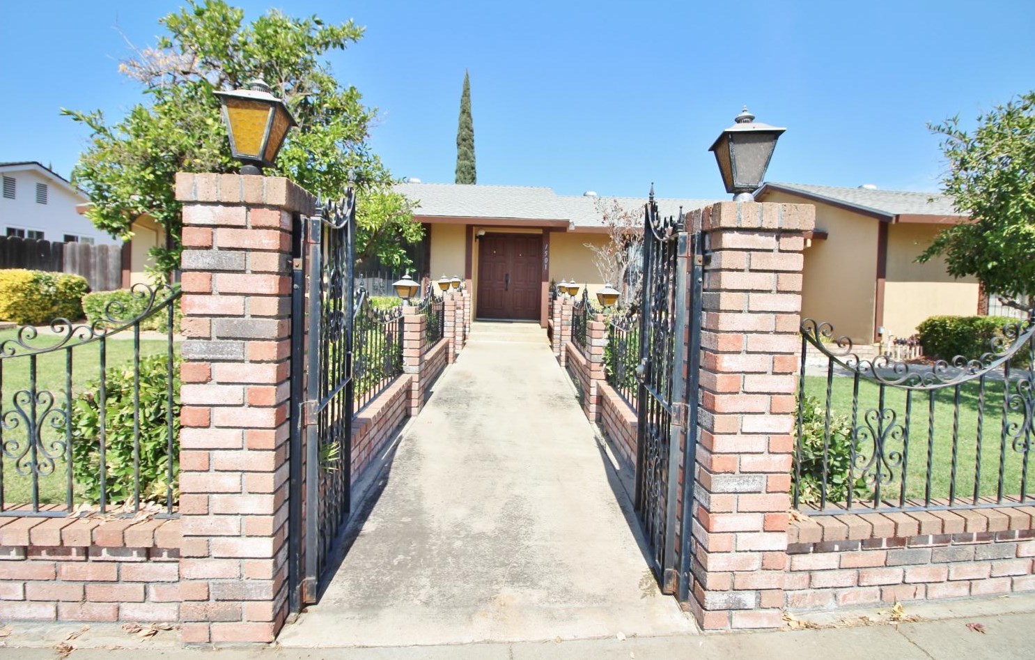 1501 Carlisle Ave, Modesto, CA 95356