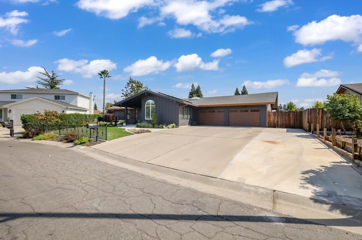 554 Camino Cortez, Yuba City, CA 95993-5605