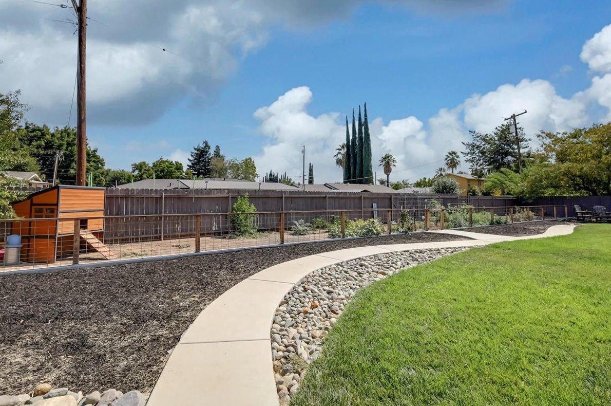 2567 California St, Sutter CA 95982-9998 exterior