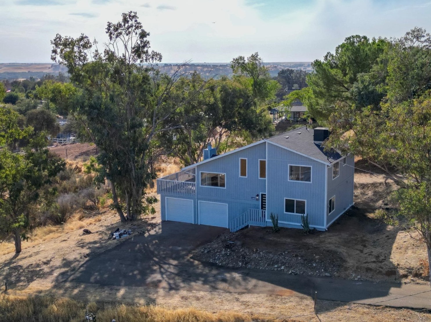 8942 Hautly Ln, Valley Springs, CA 95252