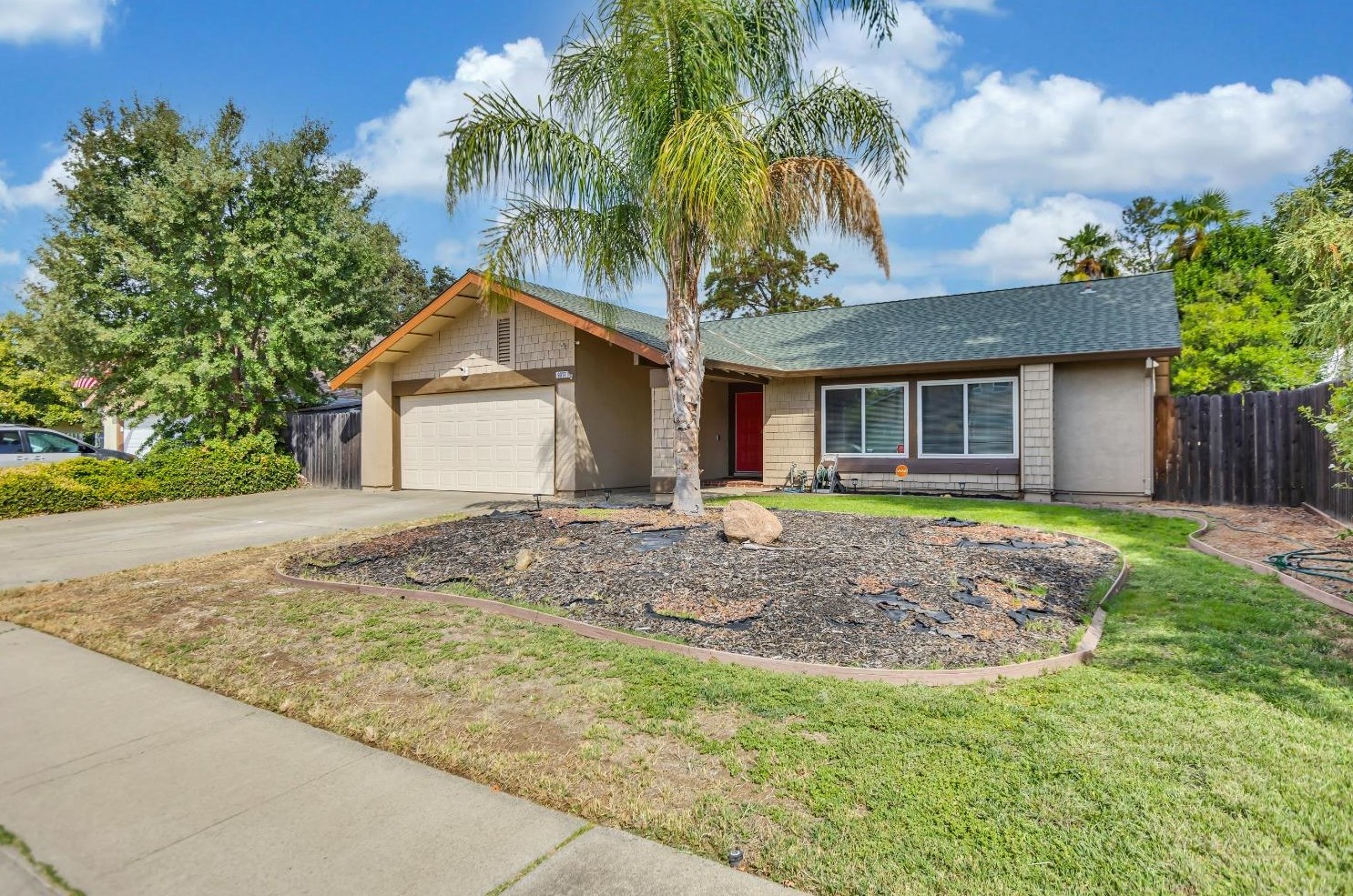 9017 Meadowsweet Way, Elk Grove, CA 95624