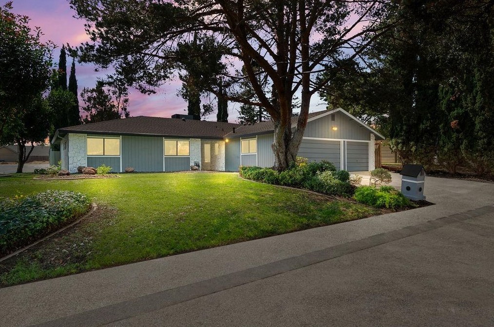 5958 Lincoln Hills Way, Carmichael, CA 95608